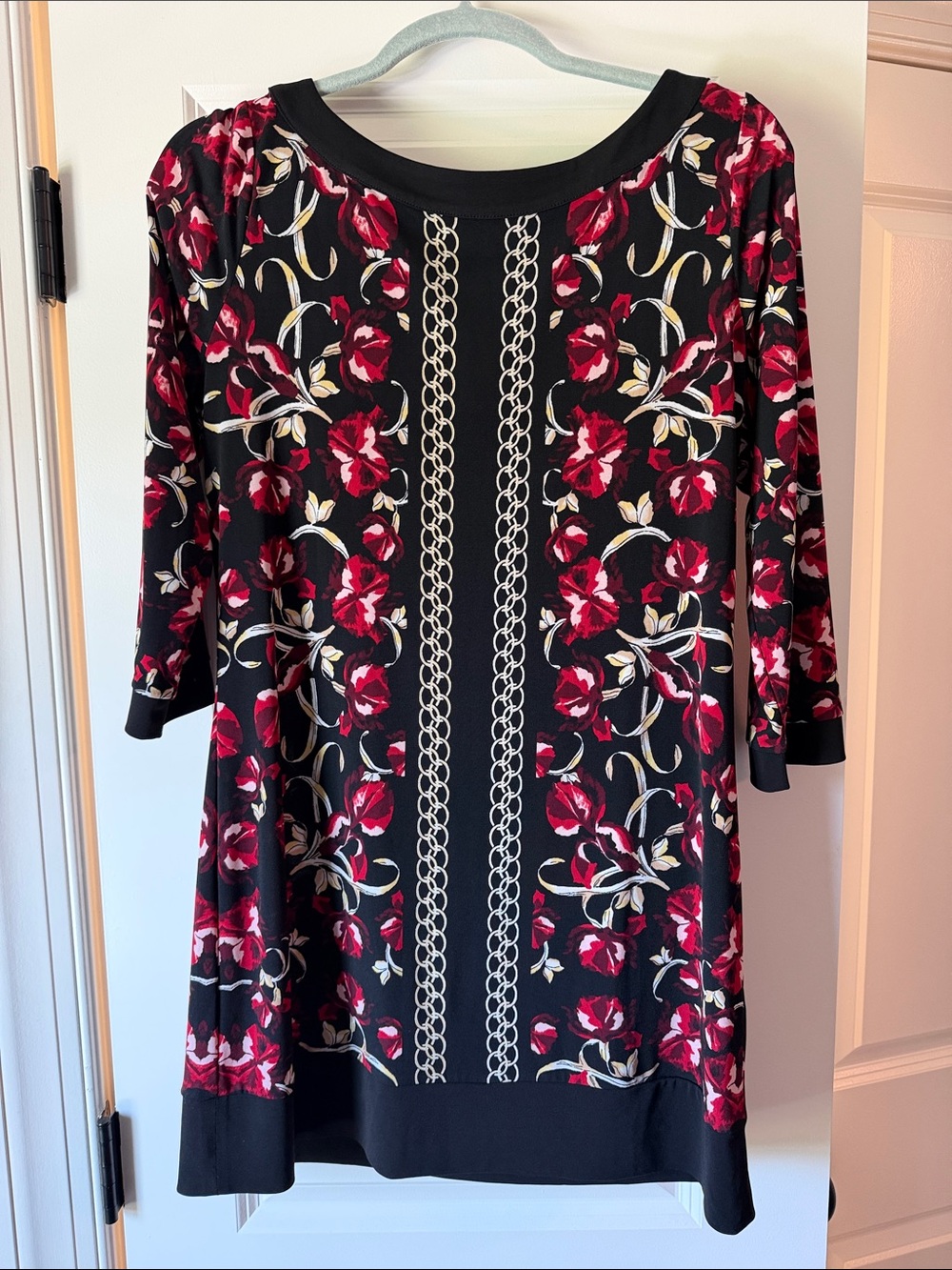 White House Black Market Black Tunic with Red Floral & Cream Chain-Print